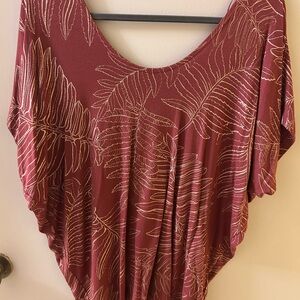 Kim & Cami Rust Leaf Pattern Top